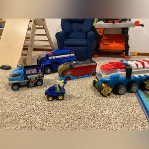 Musc toys and stuffed animals